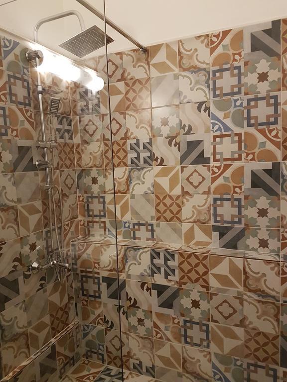 Errathens Aegean Apartment - Athens Center, 5 Bd, 2 Bath 외부 사진